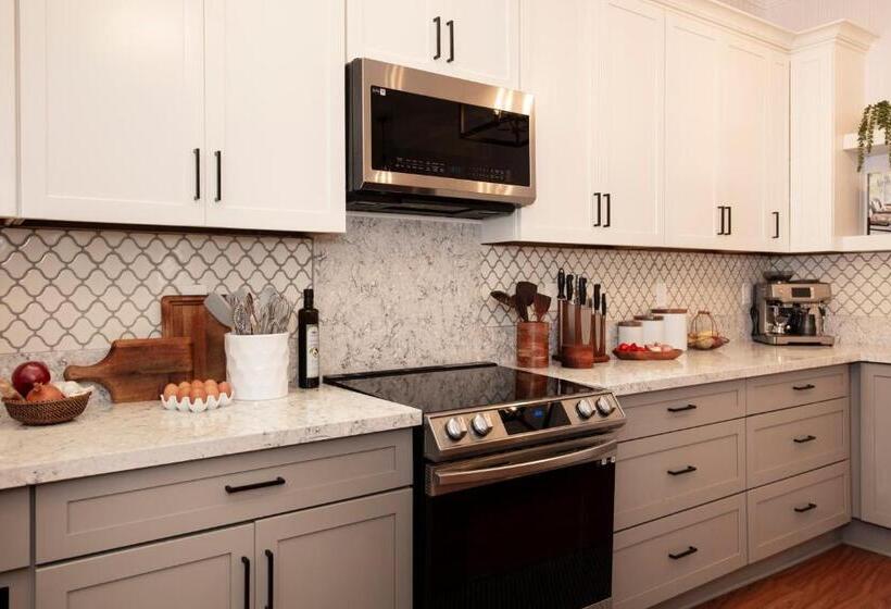 ベッドアンドブレックファースト Aloha Junction Guest House   5 Min From Hawaii Volcanoes National Park