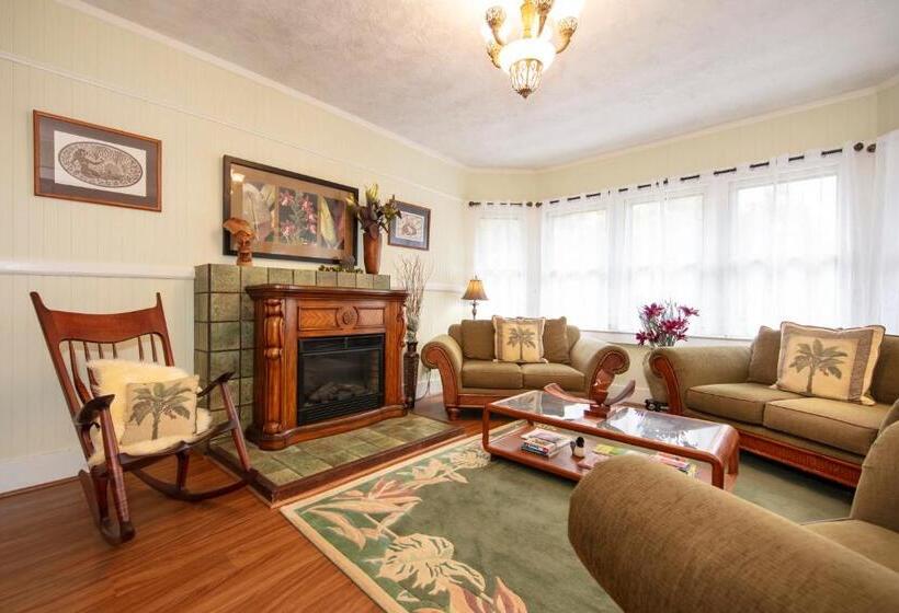 ベッドアンドブレックファースト Aloha Junction Guest House   5 Min From Hawaii Volcanoes National Park