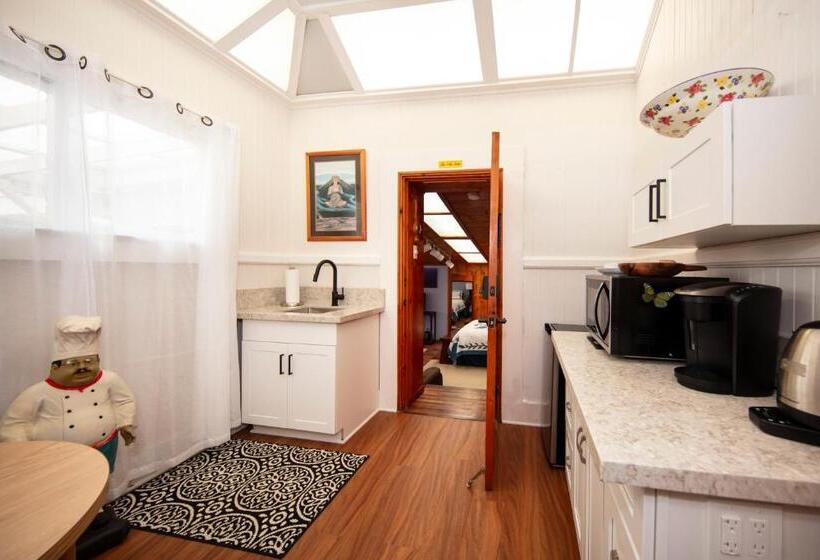 ベッドアンドブレックファースト Aloha Junction Guest House   5 Min From Hawaii Volcanoes National Park