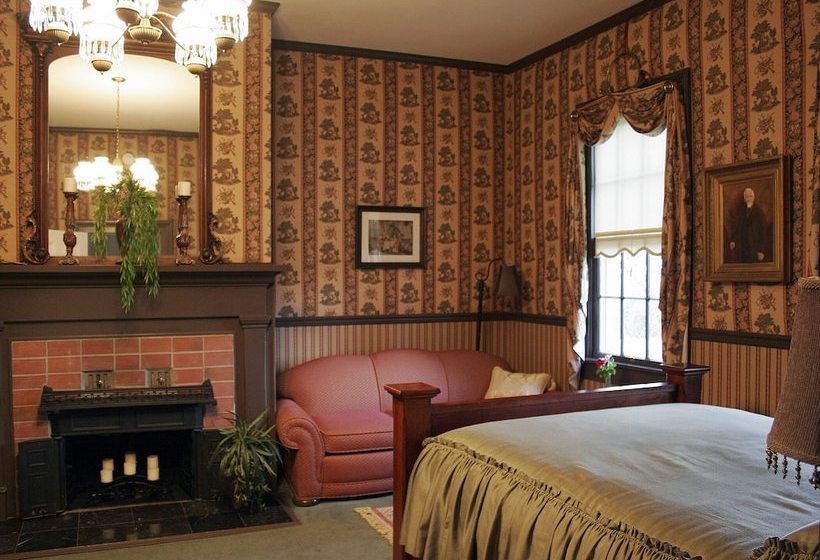 مبيت وإفطار Bybee's Historic Inn