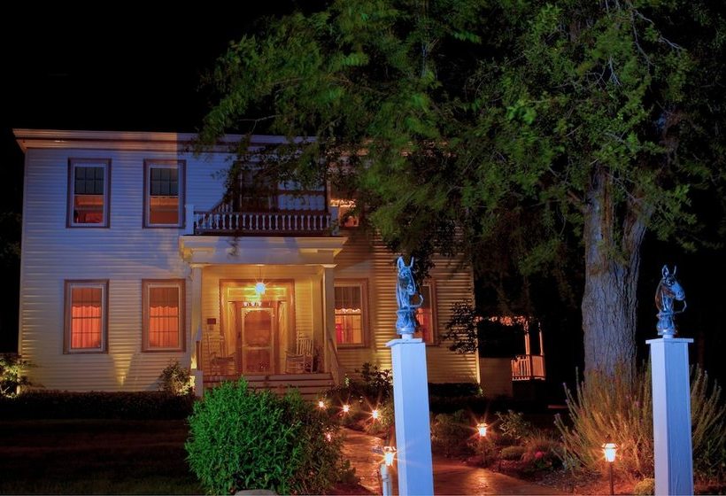 مبيت وإفطار Bybee's Historic Inn