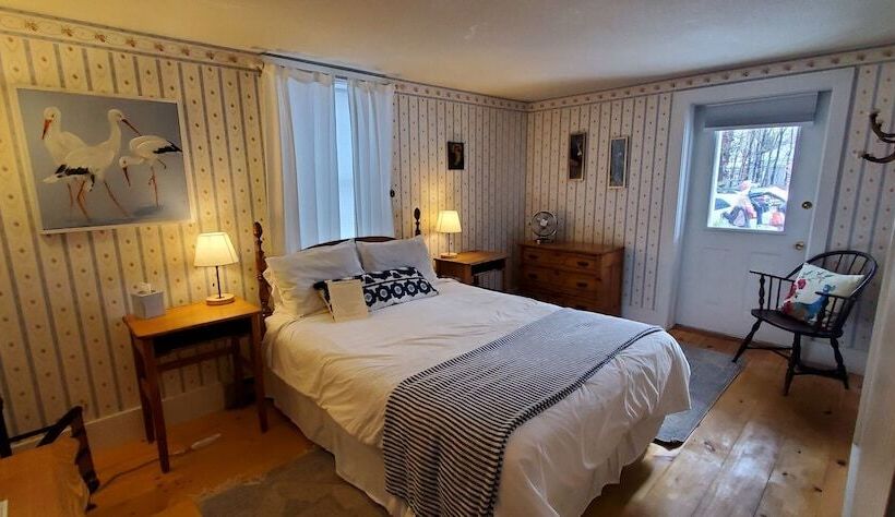 تختخواب و صبحانه Carriage Barn Inn