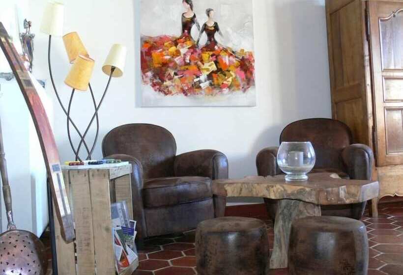 مبيت وإفطار Chambres & Table D Hotes De Massigoux