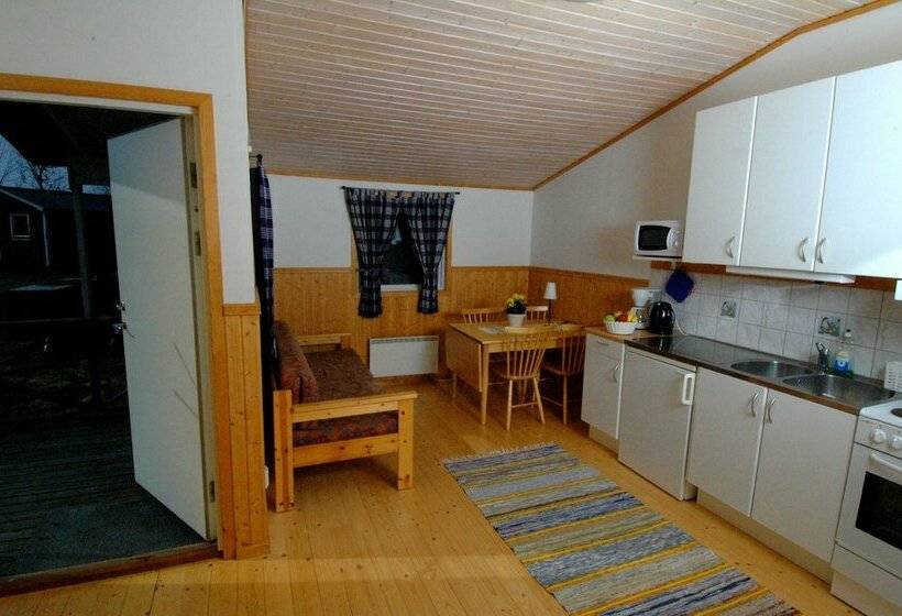 مبيت وإفطار Klintagårdens Stugby