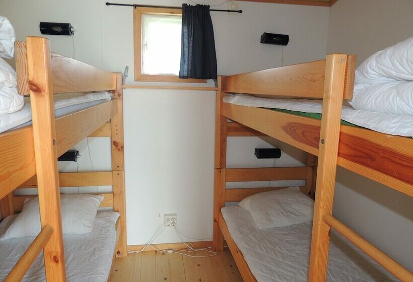 مبيت وإفطار Klintagårdens Stugby