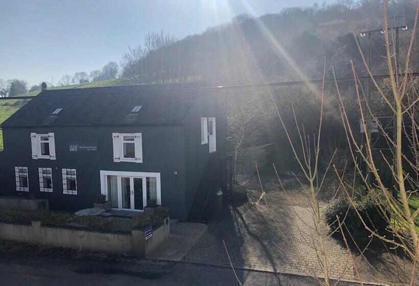 민박 Knockninny Country House & Marina