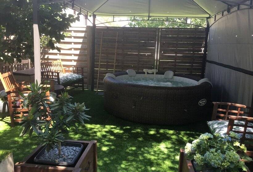 مبيت وإفطار Le Lotus Blanc