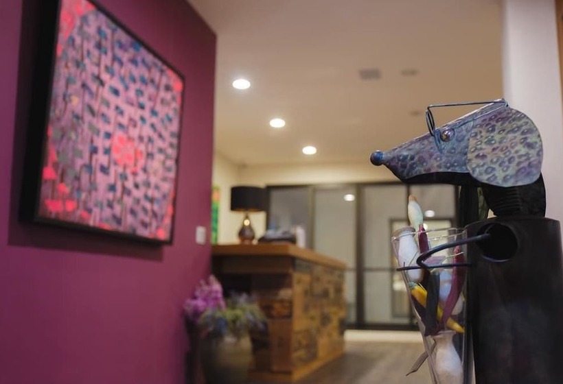 تختخواب و صبحانه Lei Garden Inn