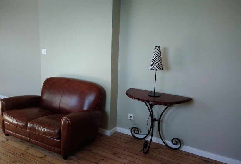 ベッドアンドブレックファースト Maison Ulysse