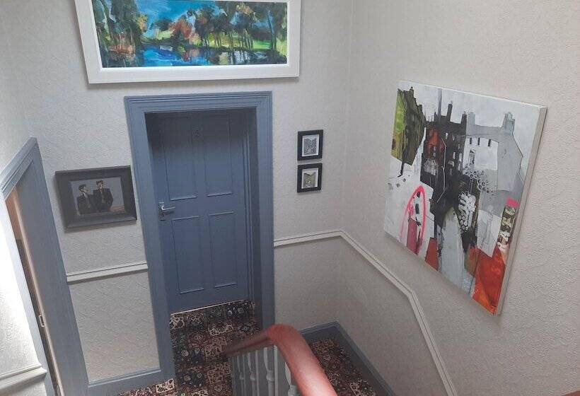 Bed and Breakfast Mary S Court Guest House   Mairlys