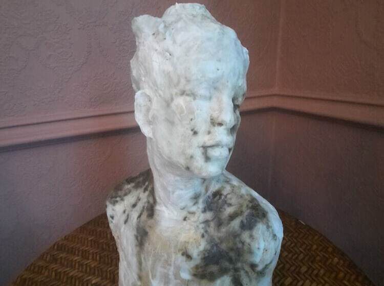 Bed and Breakfast Mary S Court Guest House   Mairlys