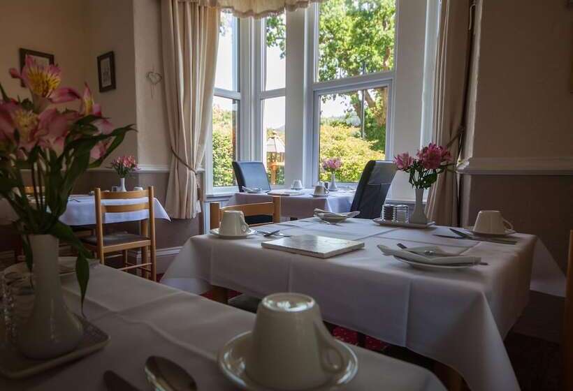 Bed and Breakfast Mary S Court Guest House   Mairlys