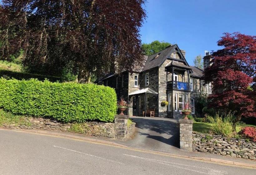 Bed and Breakfast Mary S Court Guest House   Mairlys