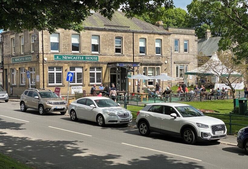 ベッドアンドブレックファースト Newcastle House