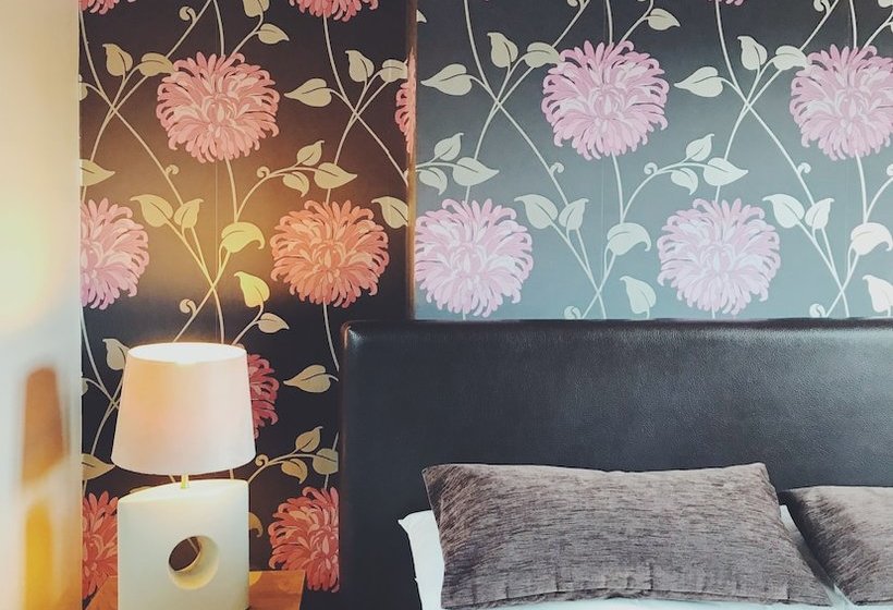 ベッドアンドブレックファースト Notley House & The Coach House