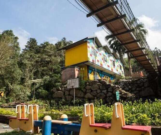 تختخواب و صبحانه Yushow Library Villa