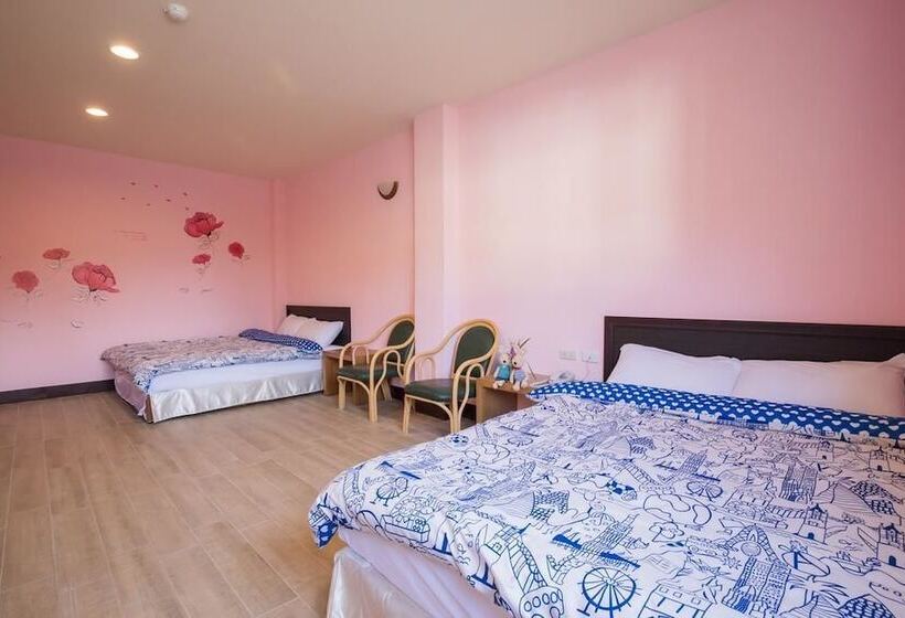 تختخواب و صبحانه Yushow Library Villa