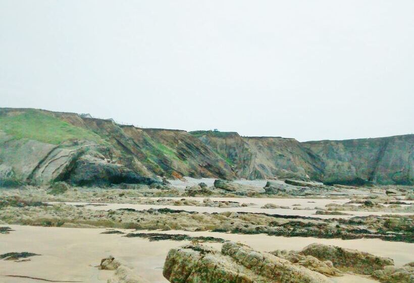 Clouds Bed And Breakfast