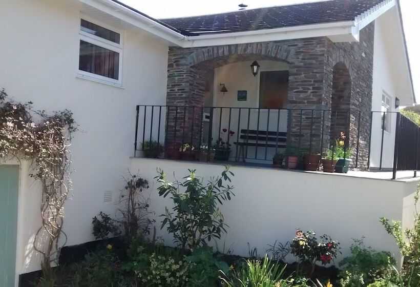 Clouds Bed And Breakfast