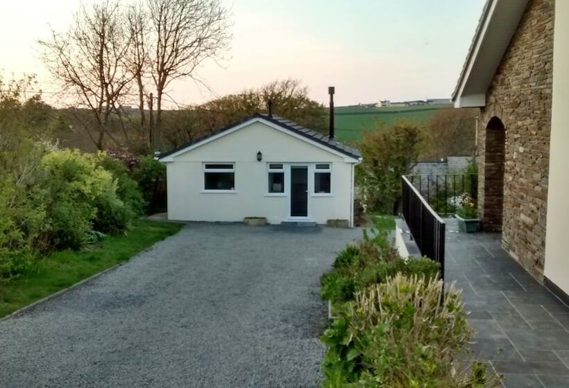 Clouds Bed And Breakfast