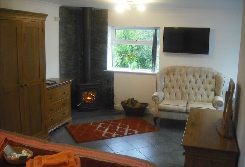 Clouds Bed And Breakfast