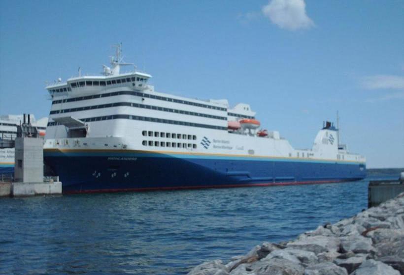 Dove House Bed & Breakfast Harbourside