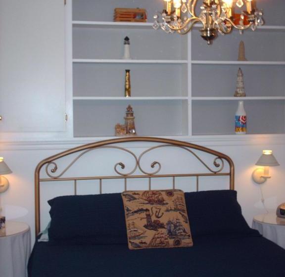 Dove House Bed & Breakfast Harbourside