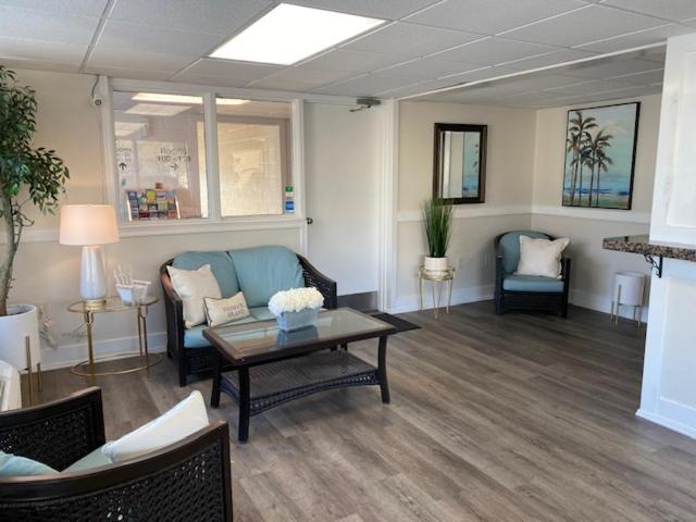 Fenwick Islander Motel