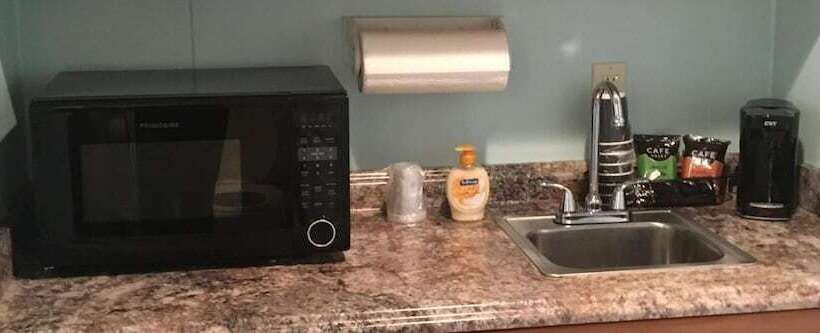 Fenwick Islander Motel