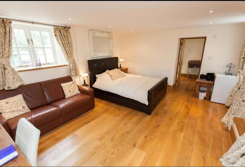 Hanger Down House Bed And Breakfast