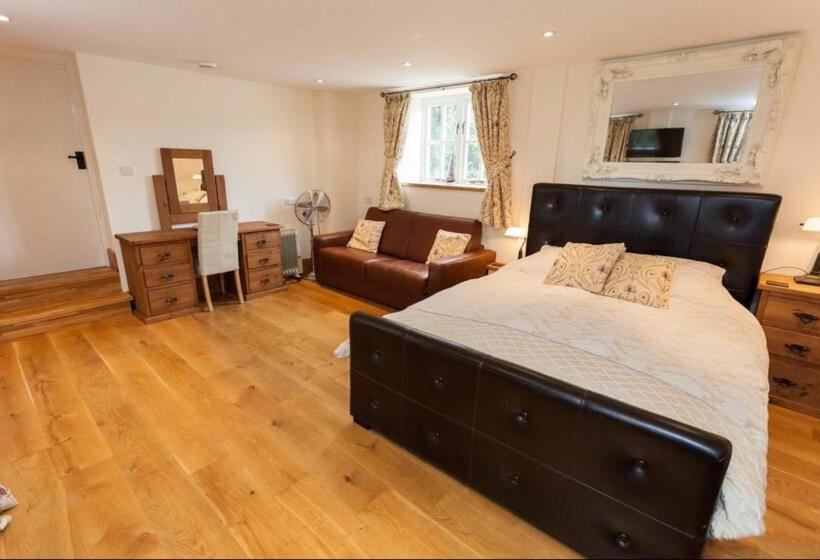 Hanger Down House Bed And Breakfast