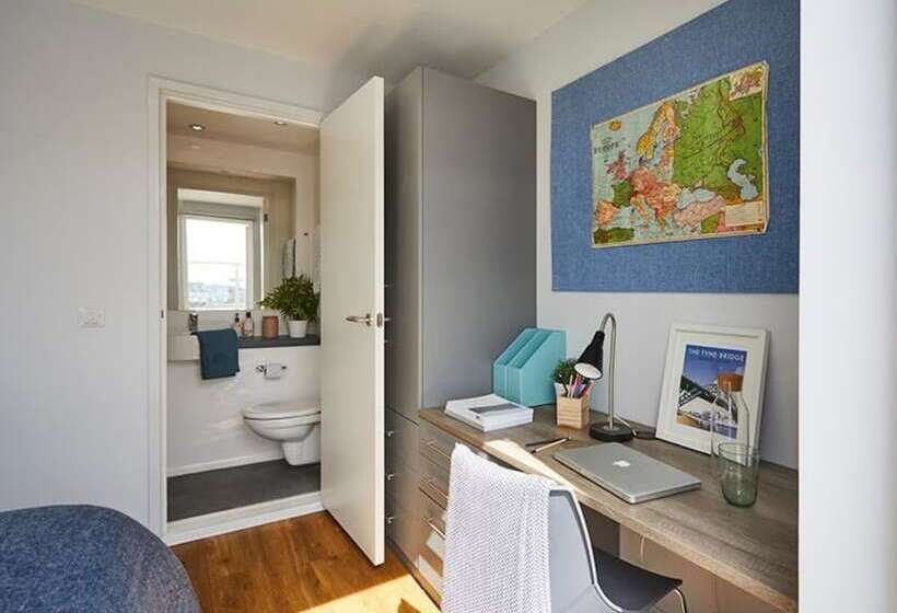 Hashtag Newcastle Collingwood