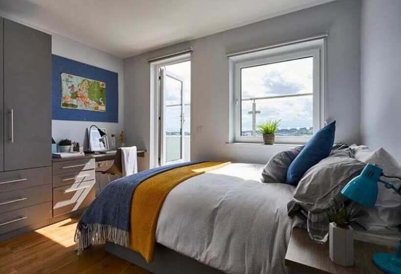 Hashtag Newcastle Collingwood