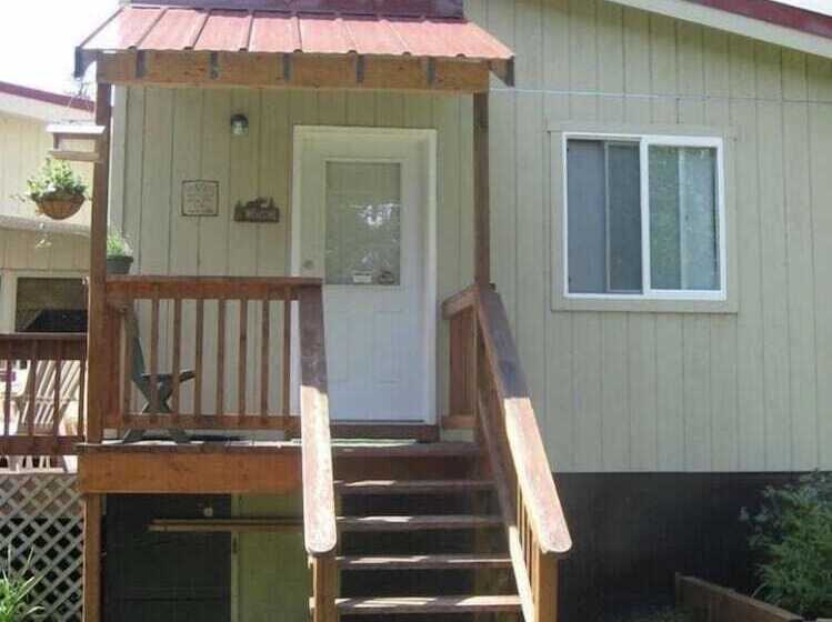 مسافرخانه Alaska Dreamin  Lodging