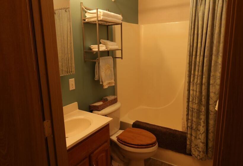 فندق فئة نجمة واحدة Alaska Dreamin  Lodging