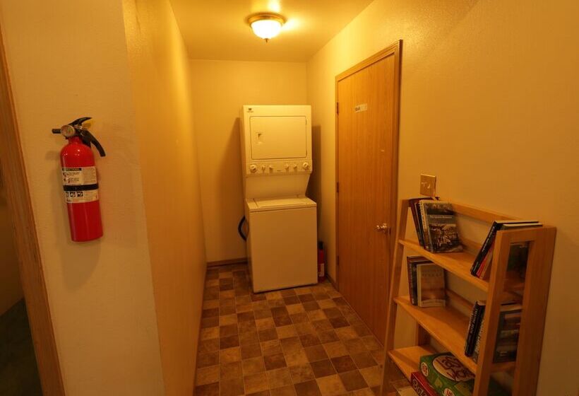 فندق فئة نجمة واحدة Alaska Dreamin  Lodging