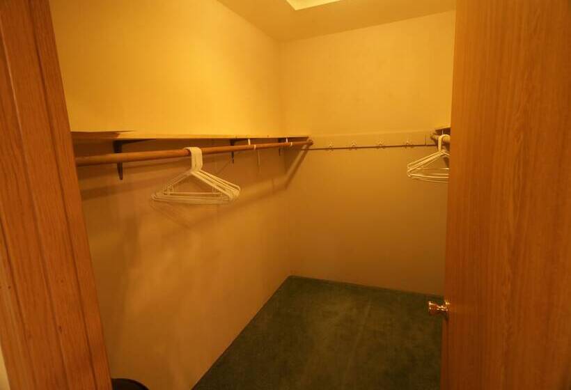 مسافرخانه Alaska Dreamin  Lodging