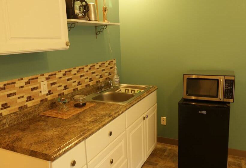 فندق فئة نجمة واحدة Alaska Dreamin  Lodging