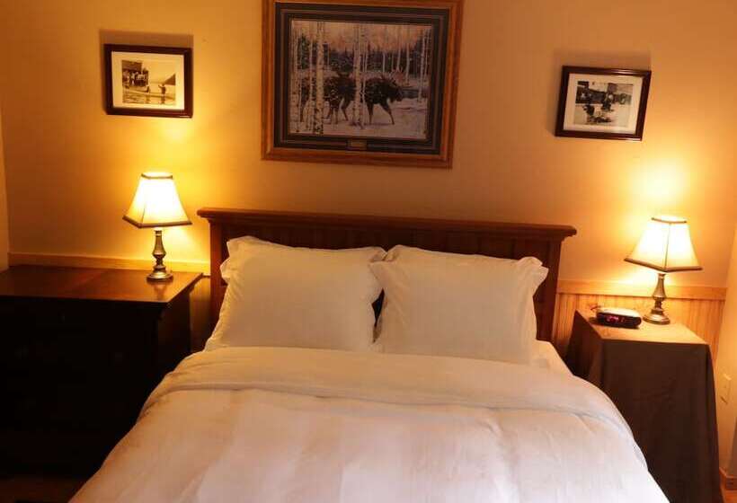 فندق فئة نجمة واحدة Alaska Dreamin  Lodging