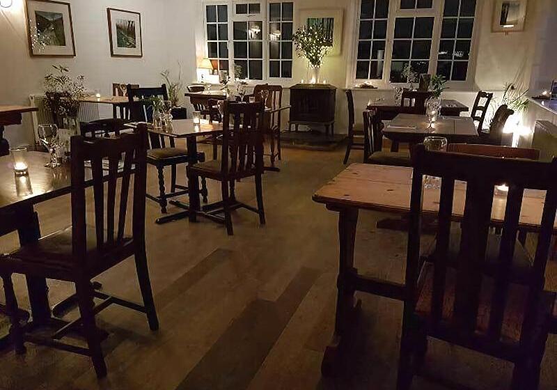 여관 The Mill House