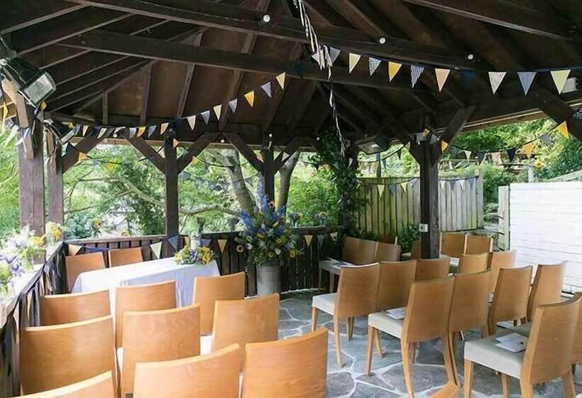 여관 The Mill House