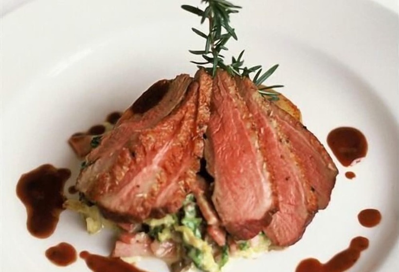 여관 The Mill House