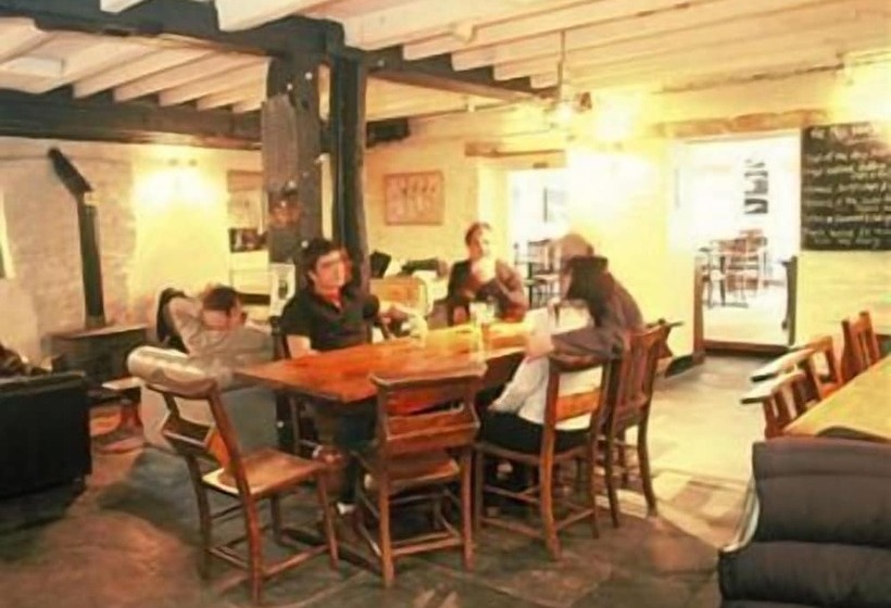 여관 The Mill House