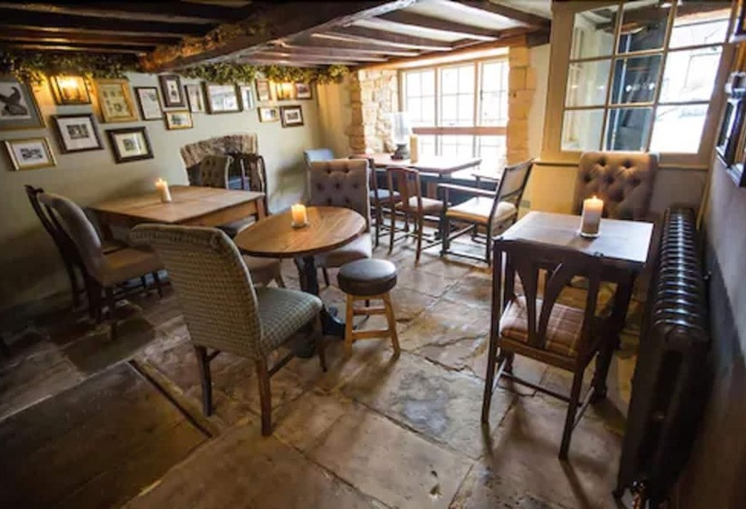 여관 The Porch House