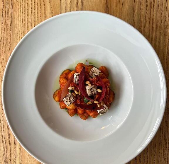 فندق فئة نجمة واحدة The Royal