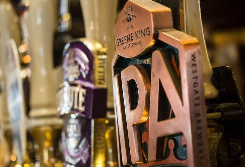 Хостел The Ship