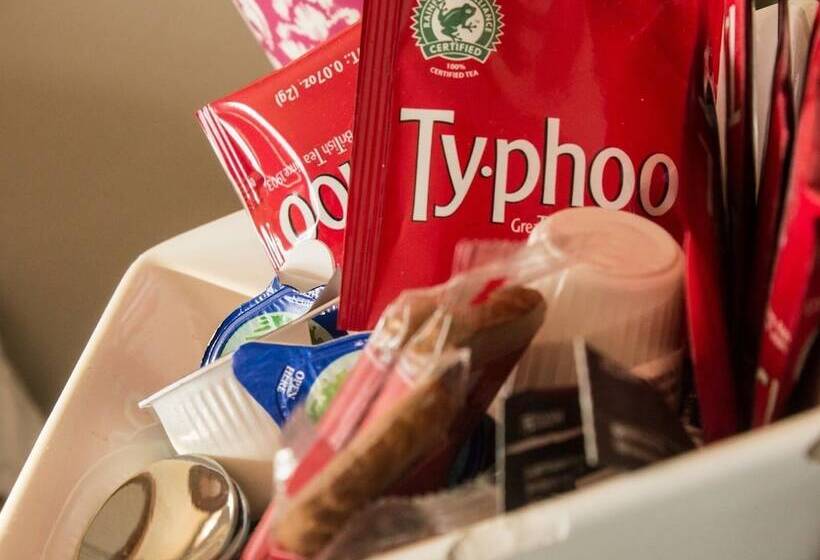 Хостел The Ship