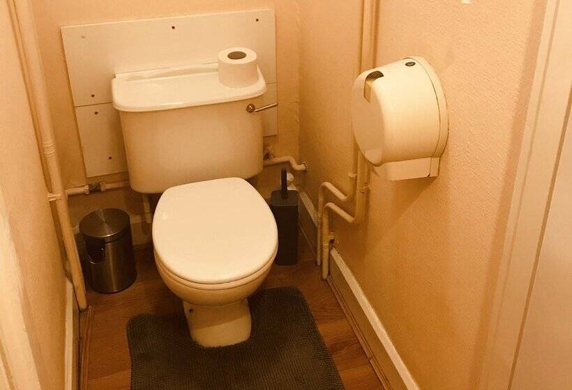 Хостел The Ship