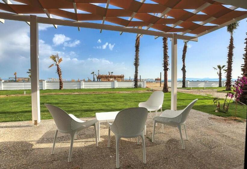 Отель Ayvalık Sea Resort