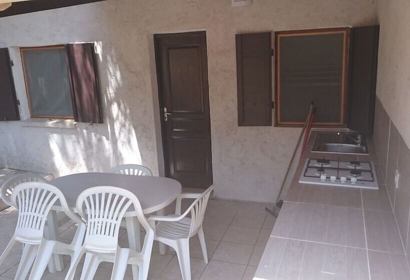 هتل Balanea   Campsite